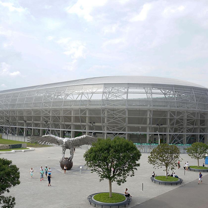 Uniós pénzből telepítettek napelemeket a Fradi-stadion tetejére 