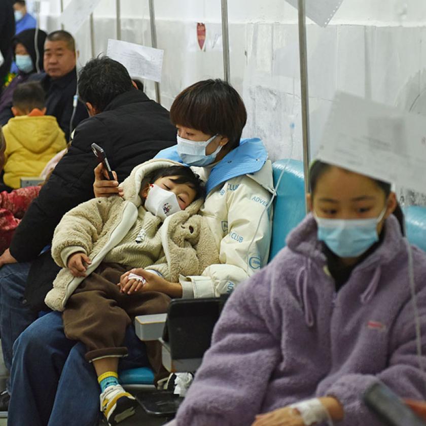 Titokzatos vírus terjed a gyerekek közt Kínában, a kormány titkolózik 