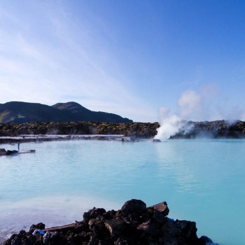 Erős vulkánkitörés fenyegeti Izlandot a Kék Lagúnánál 
