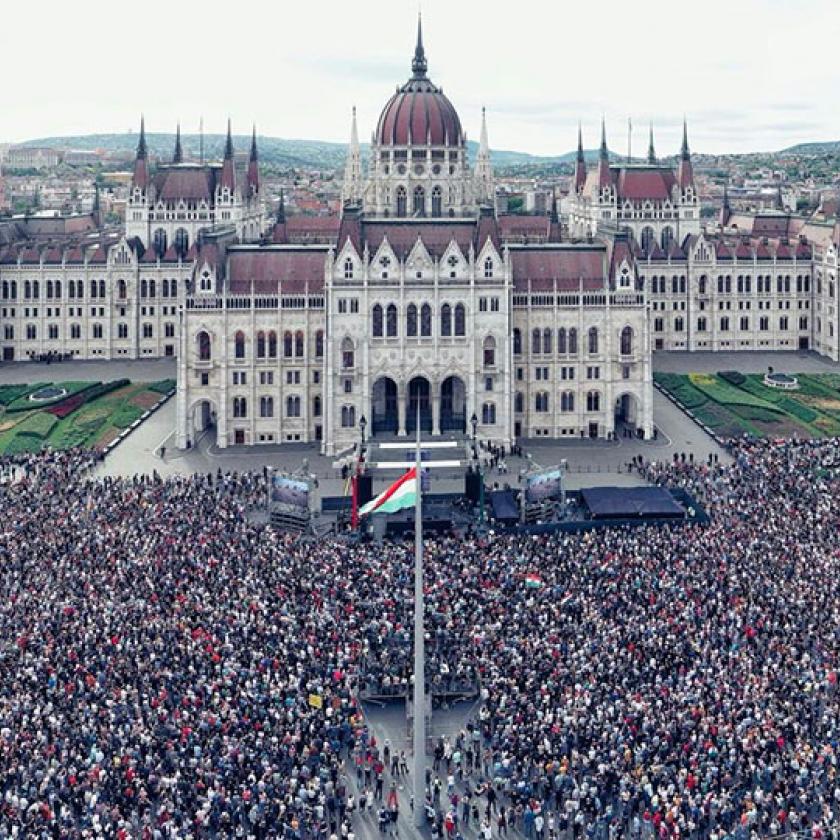 Magyar Péter egy nappal választás előtt, június 8-án Budapesten tartja a kampányzáróját