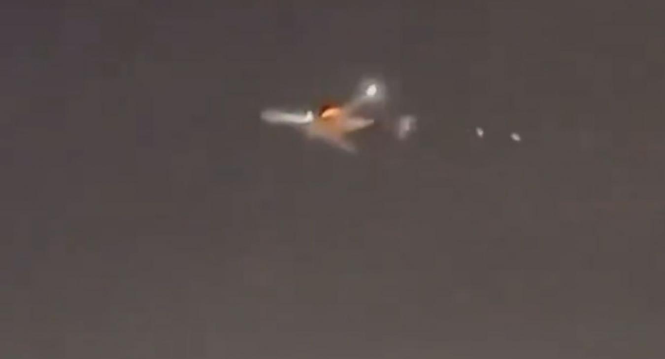 A levegőben gyulladt ki egy Boeing hajtóműve - VIDEÓ