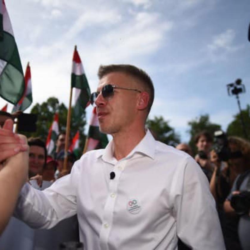A Nézőpont is Magyar Péter pártját méri a legerősebb ellenzéki pártnak 